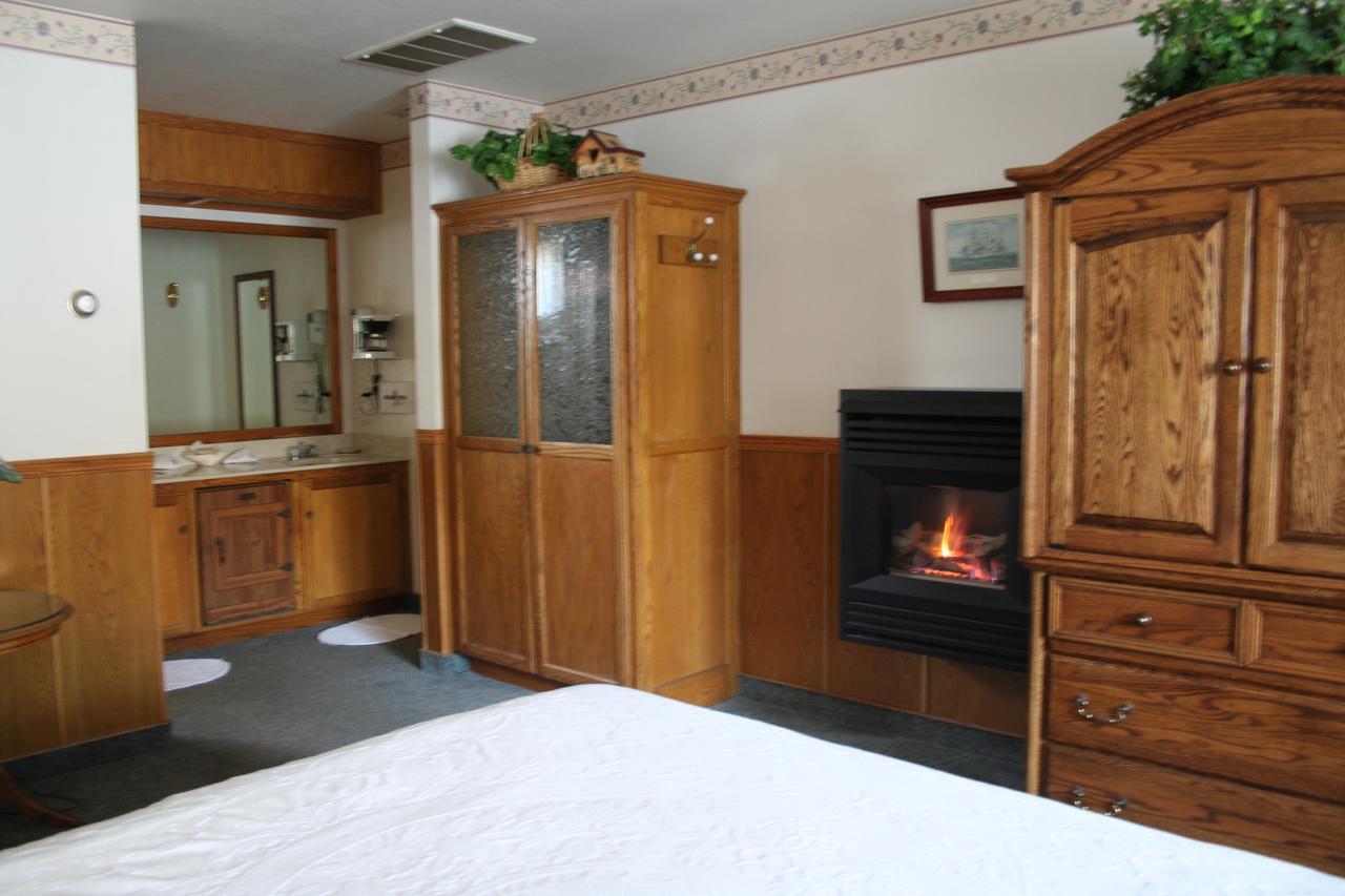 Captain'S Cove Inn Cambria Buitenkant foto